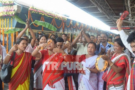 Hindu devotees all set to leave for Deoghar with Agartala-Deoghar Express's maiden journey